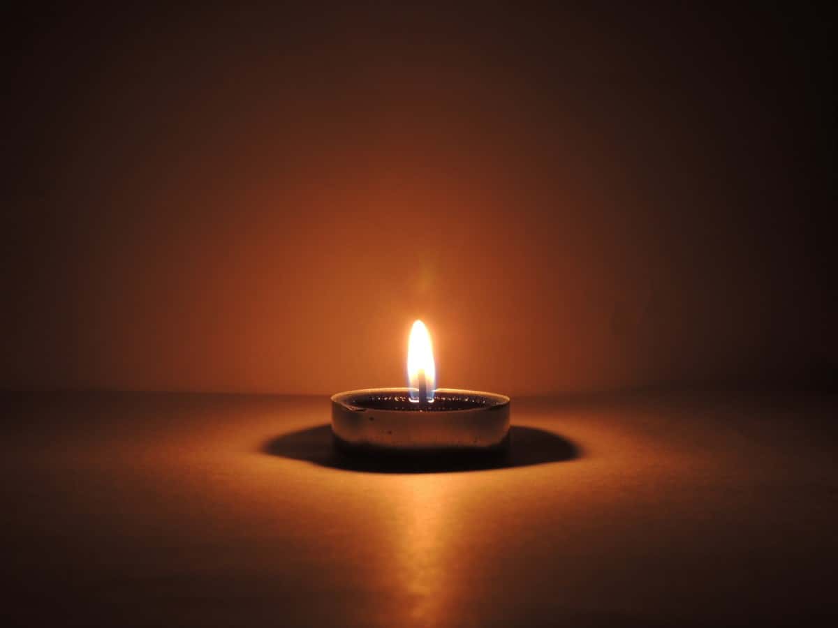 Emergency Candles 101: Everything You Need to Know